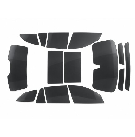 Exempel p� f�rdigskuren solfilm f�r bilens olika rutor.